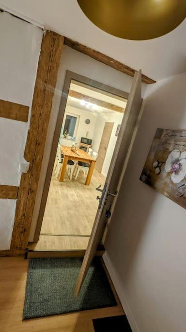 Fewo Im Lehm-Fachwerkhaus Erfurt Mit 3 Einzelnen Schlafzimmern Je Mit Tv Exterior foto